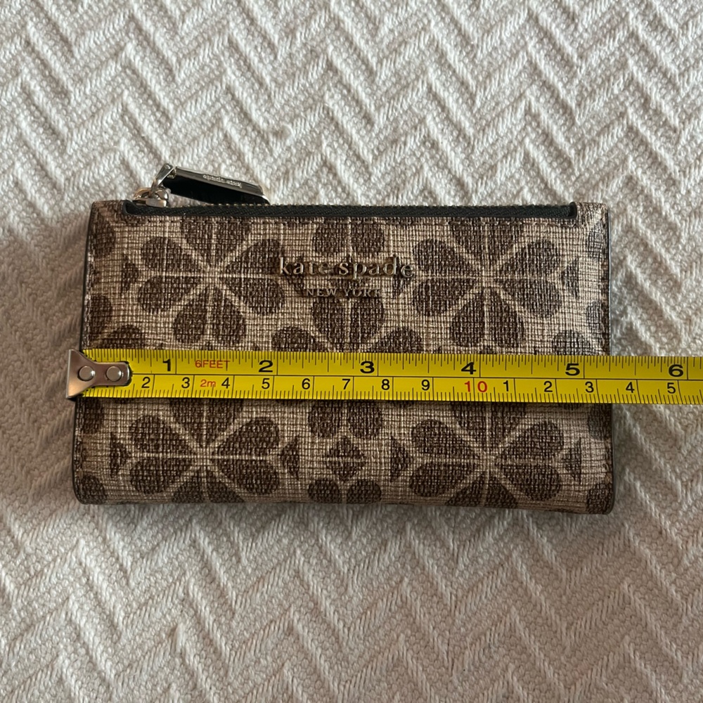 Kate Spade Snap Wallet - Picture 3 of 13